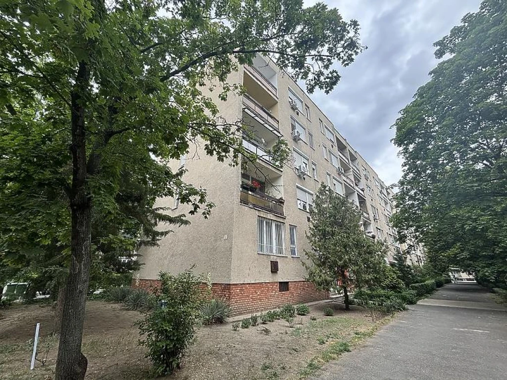 Eladó téglalakás, Budapest IV. kerület, Megyer