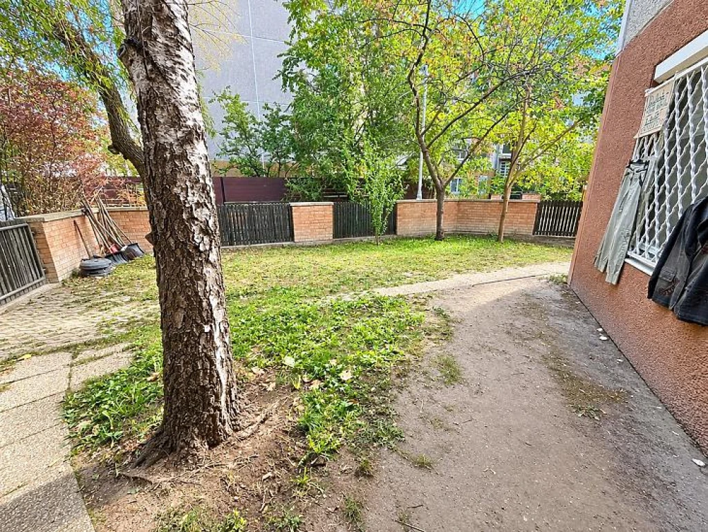 c3-1-name c2-20-name, Budapest IV. kerület, Káposztásmegyer