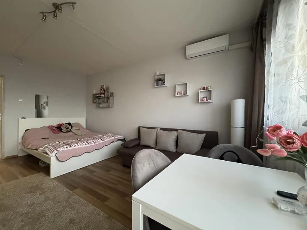 Eladó panellakás, Budapest XXI. kerület, Csepel-Erdőalja