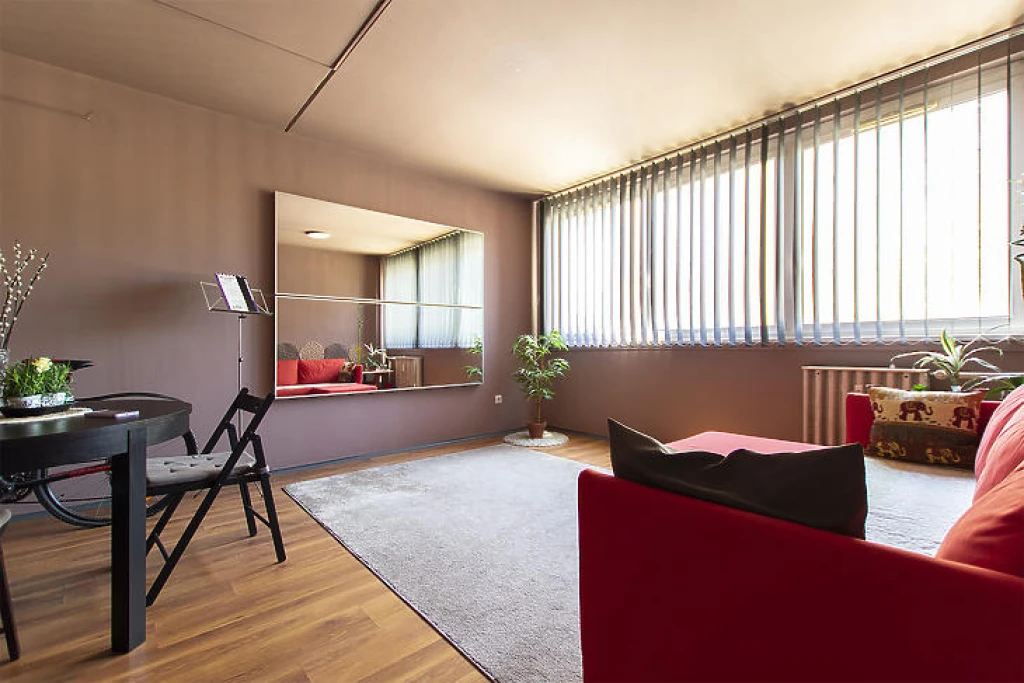 Eladó panellakás, Budapest XXI. kerület, Szabótelep