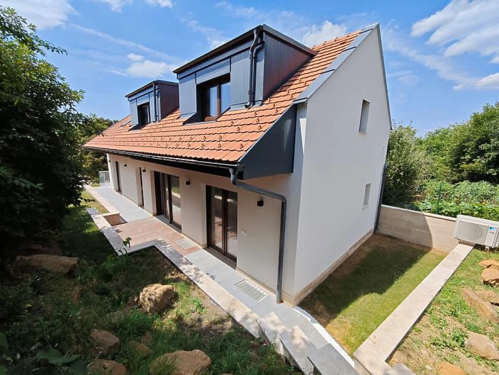 Eladó családi ház, Budapest II. kerület, Pesthidegkút-Ófalu