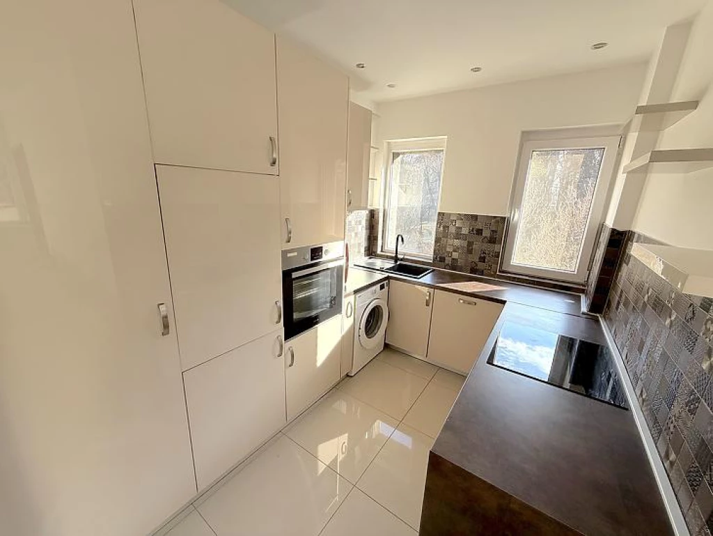 For sale panel flat, Budapest II. kerület, Hárshegy