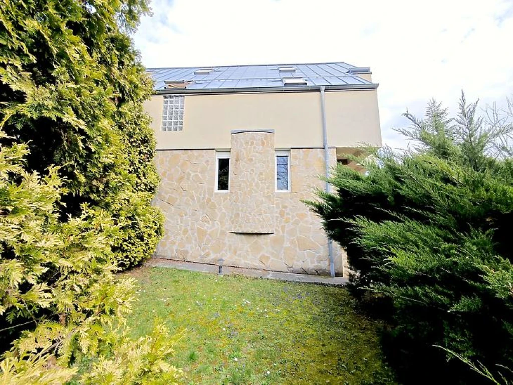 c3-1-name c2-2-name, Budapest II. kerület, Remetekertváros