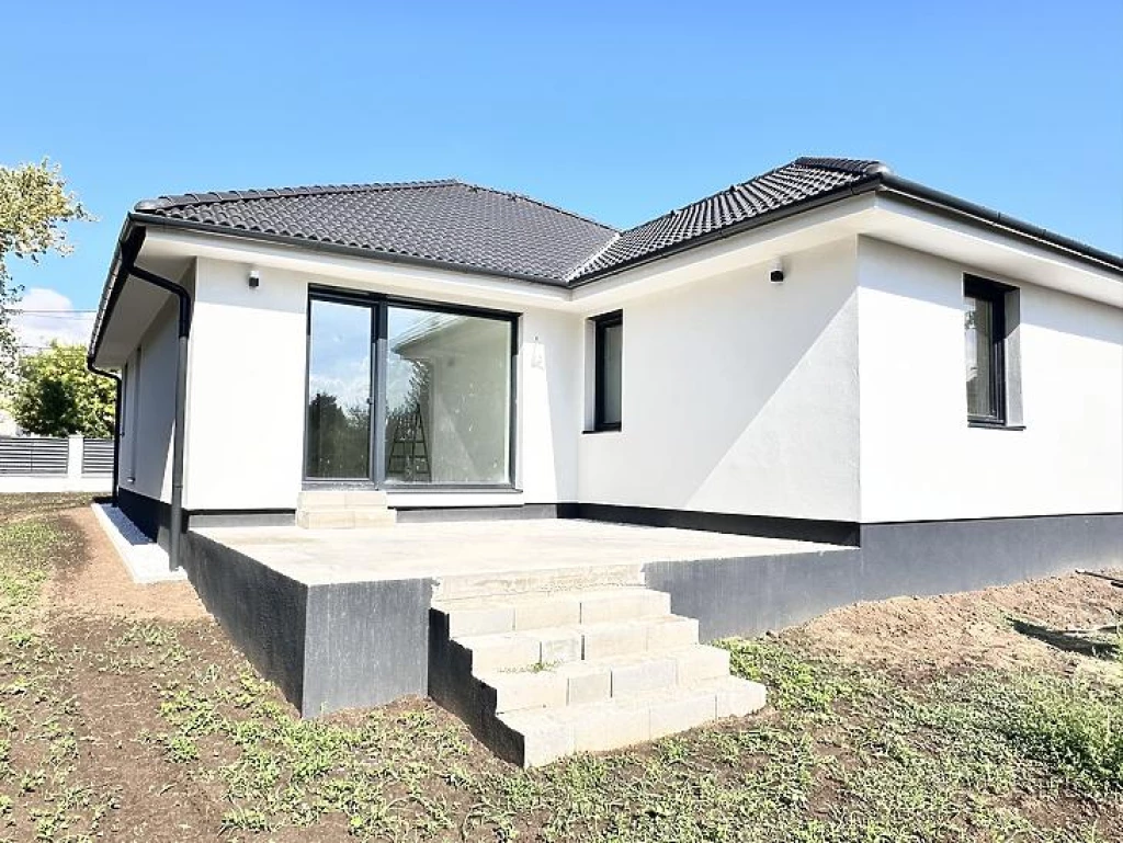 Eladó családi ház, Budapest XVI. kerület, Rákosszentmihály