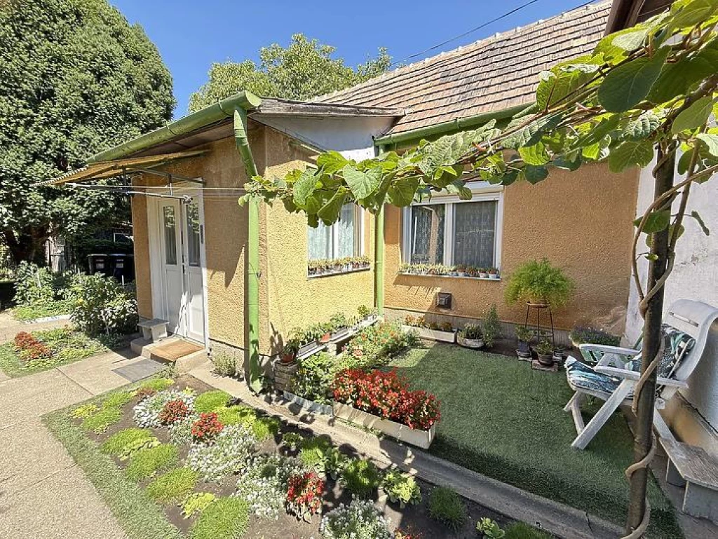 Eladó házrész, Budapest XVI. kerület, Rákosszentmihály