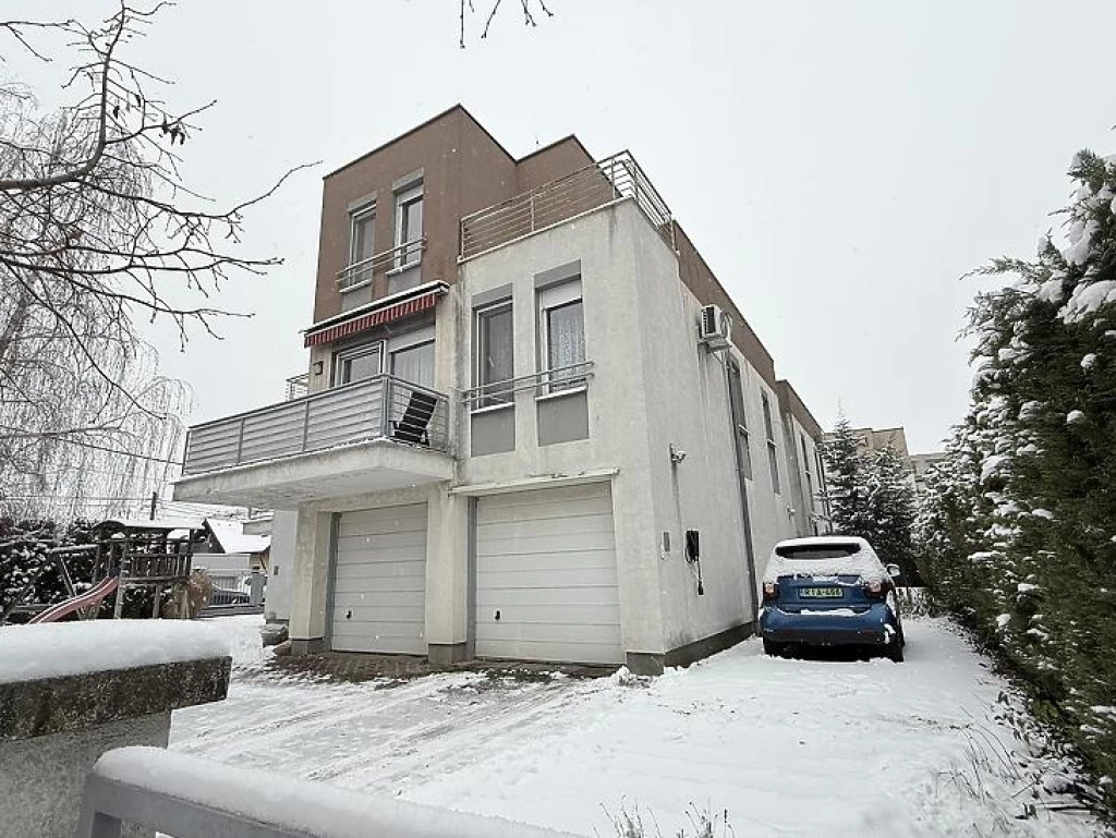 For sale brick flat, Budapest XVI. kerület, Rákosszentmihály