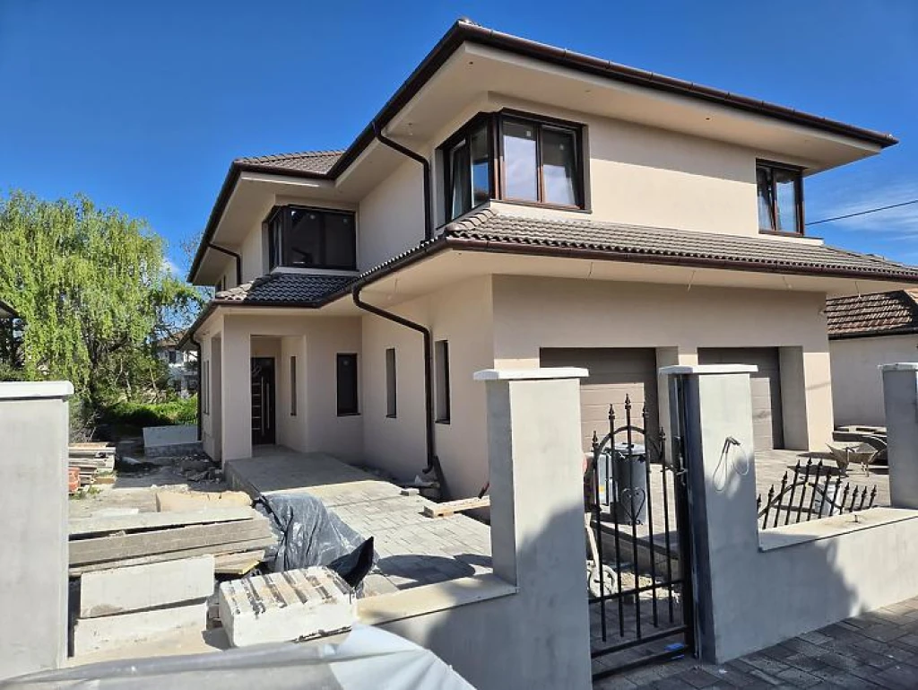 Eladó családi ház, Budapest XVI. kerület, Árpádföld