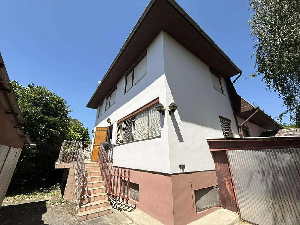 c3-1-name c2-1-name, Budapest XVI. kerület, Rákosszentmihály