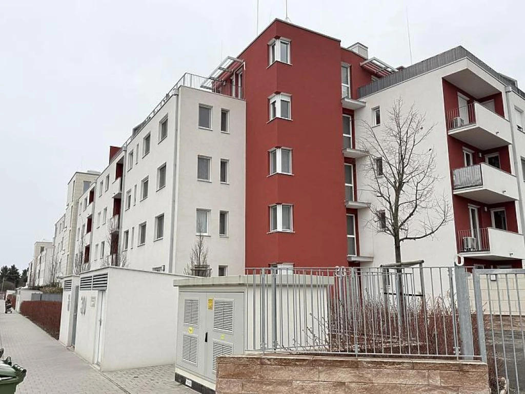 Eladó téglalakás, Budapest XVI. kerület, Rákosszentmihály