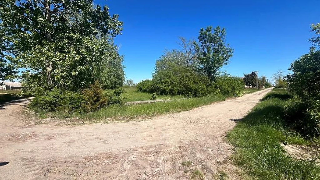 Eladó építési telek, Magyarhomorog