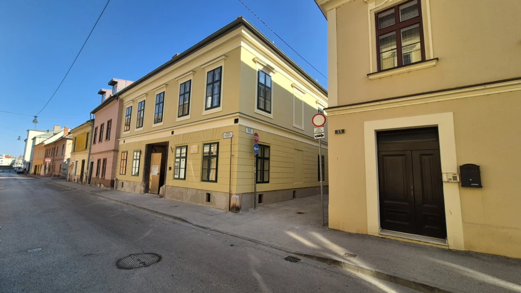 For sale brick flat, Győr, Győr-Belváros, Teleki L02  43,71nm