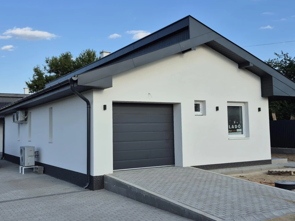 Eladó családi ház, Debrecen, Trencsén utca 1