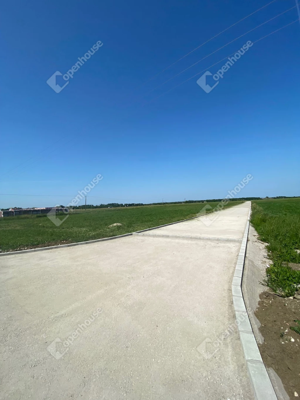 For sale industrial plot, Deszk