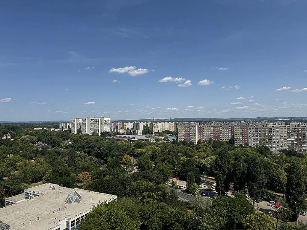 Eladó panellakás, Budapest III. kerület, Békásmegyer