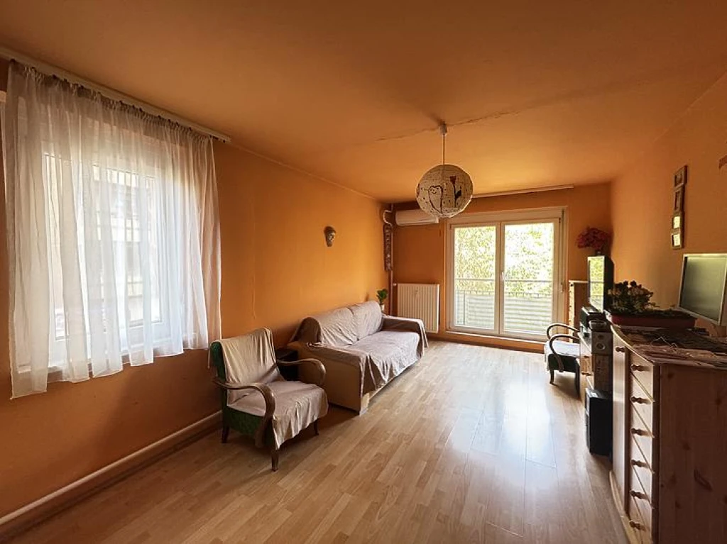 Eladó panellakás, Budapest III. kerület, Békásmegyer