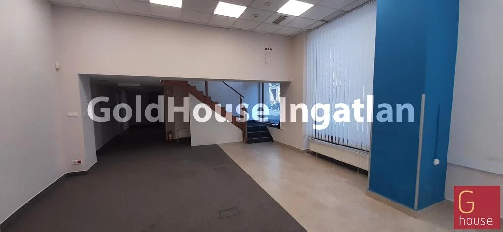 190 négyzetméteres, jó állapotú, utcai, kiadó üzlethelyiség