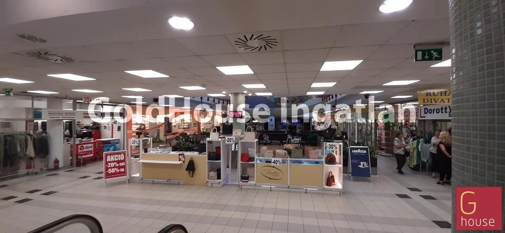 c3-2-name c2-69-name, Budapest XI. kerület, Gazdagrét, ELEVEN CENTER