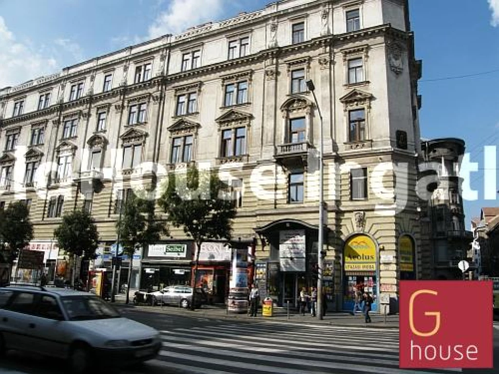 For rent store, Budapest VII. kerület, Nagykörúton belüli terület, Síp utcánál a Rákóczi úton kiadó üzlethelyiség, VENDÉGLÁTÓNAK is