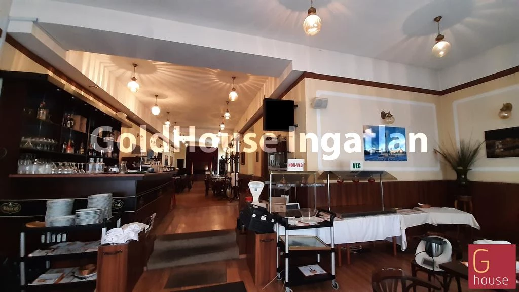 259 négyzetméteres, jó állapotú, pincés, utcai, kiadó vendéglátó egység