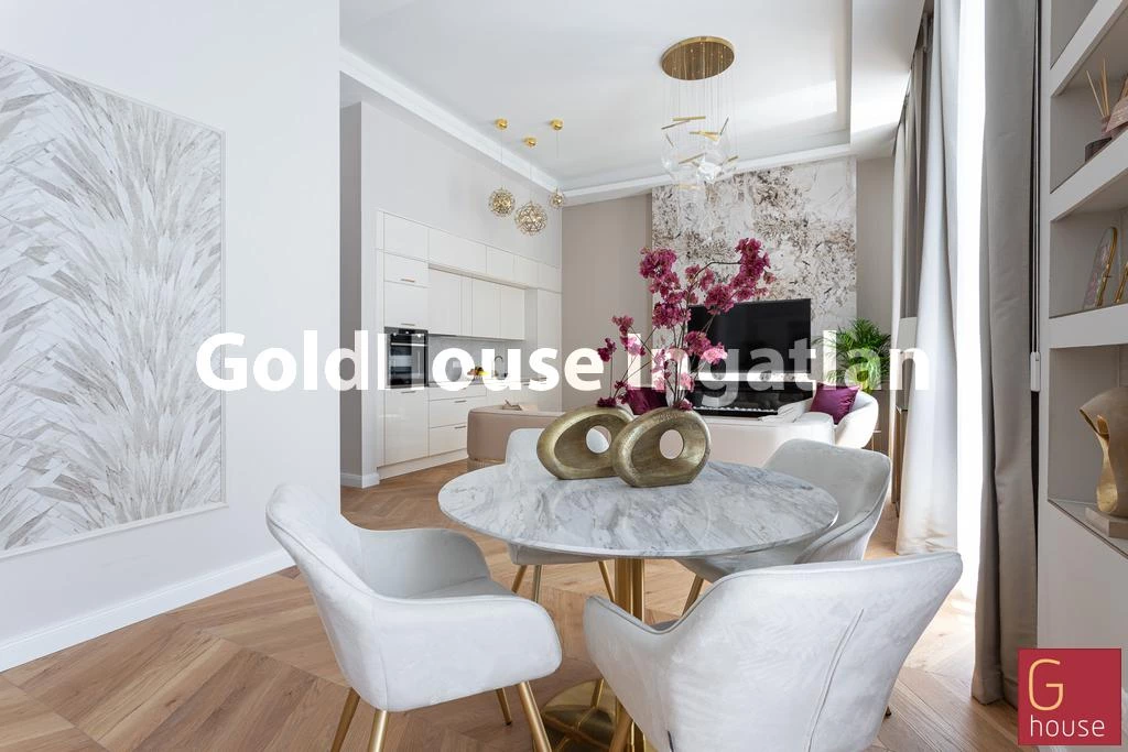 For sale brick flat, Budapest V. kerület, Lipótváros, Lánchíd közelében