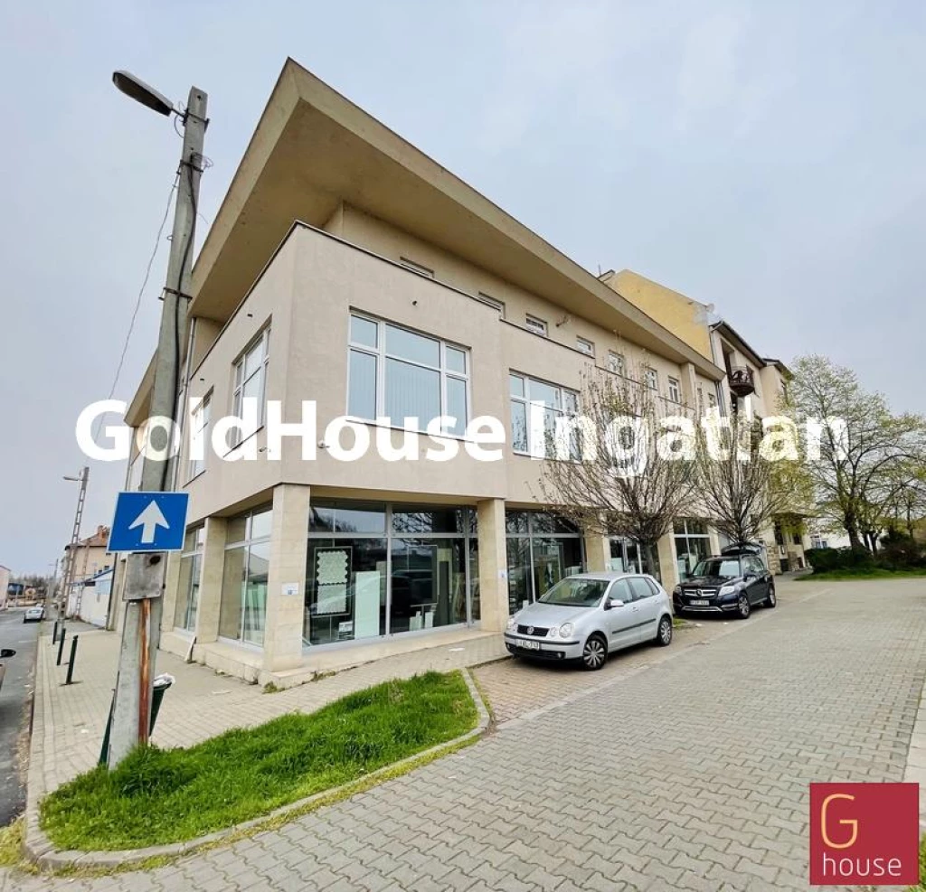 2000 négyzetméteres, beköltözhető, kiadó irodaház