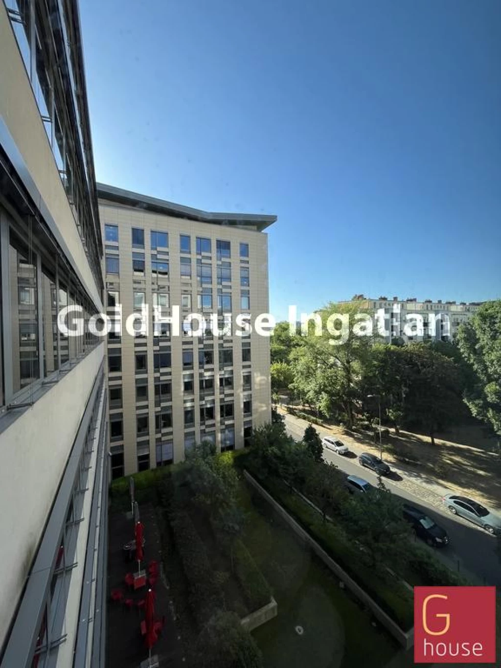 259 négyzetméteres, felújított, udvari, kiadó iroda