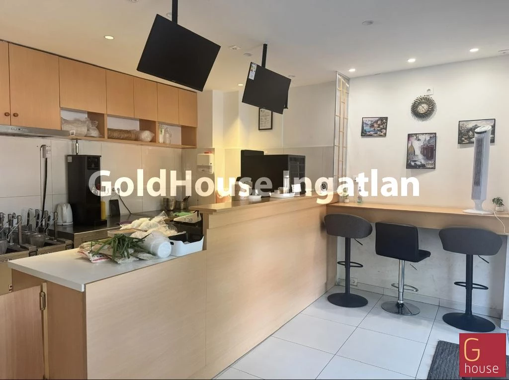 c3-2-name c2-80-name, Budapest XI. kerület, Budapest, XI. kerület Móricz Zsigmond körtér