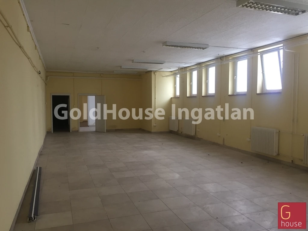 c3-2-name c2-66-name, Solymár, Ipari környezet