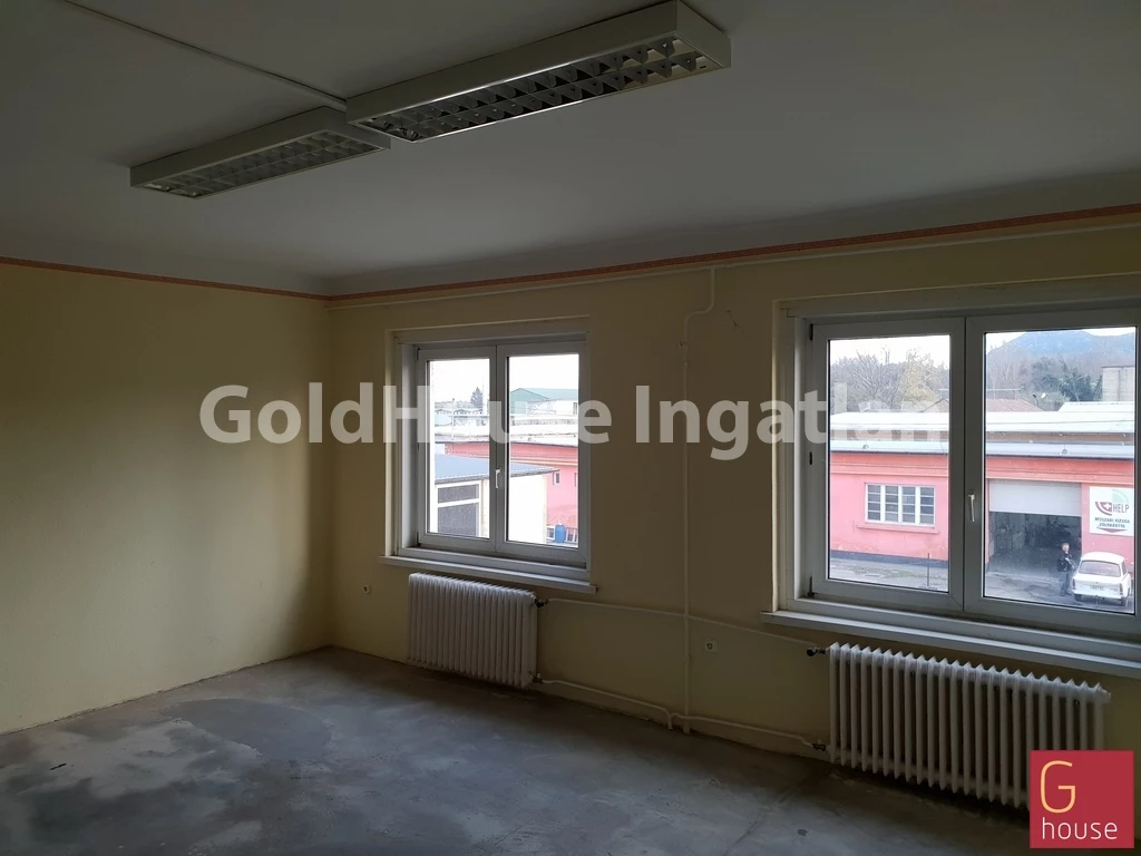 c3-2-name c2-68-name, Solymár, Külső-Vasút utca