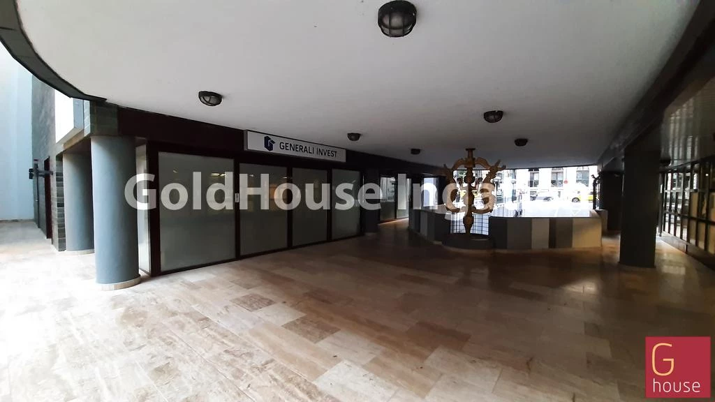 For rent store, Budapest V. kerület, Belváros, Petőfi Sándor u.