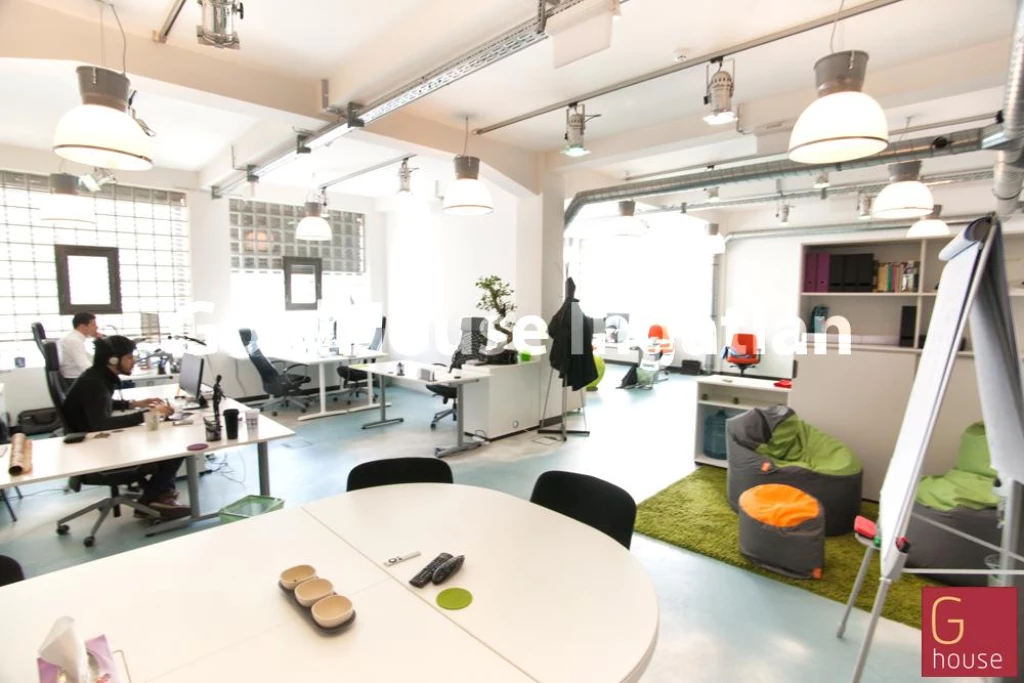 c3-2-name c2-68-name, Budapest VI. kerület, Budapest Paulay utca