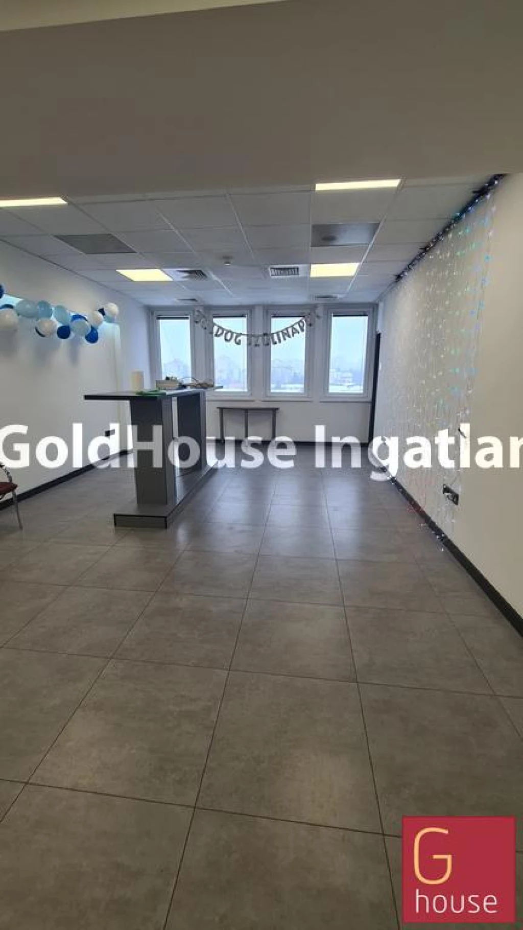 350 négyzetméteres, felújított, kiadó iroda