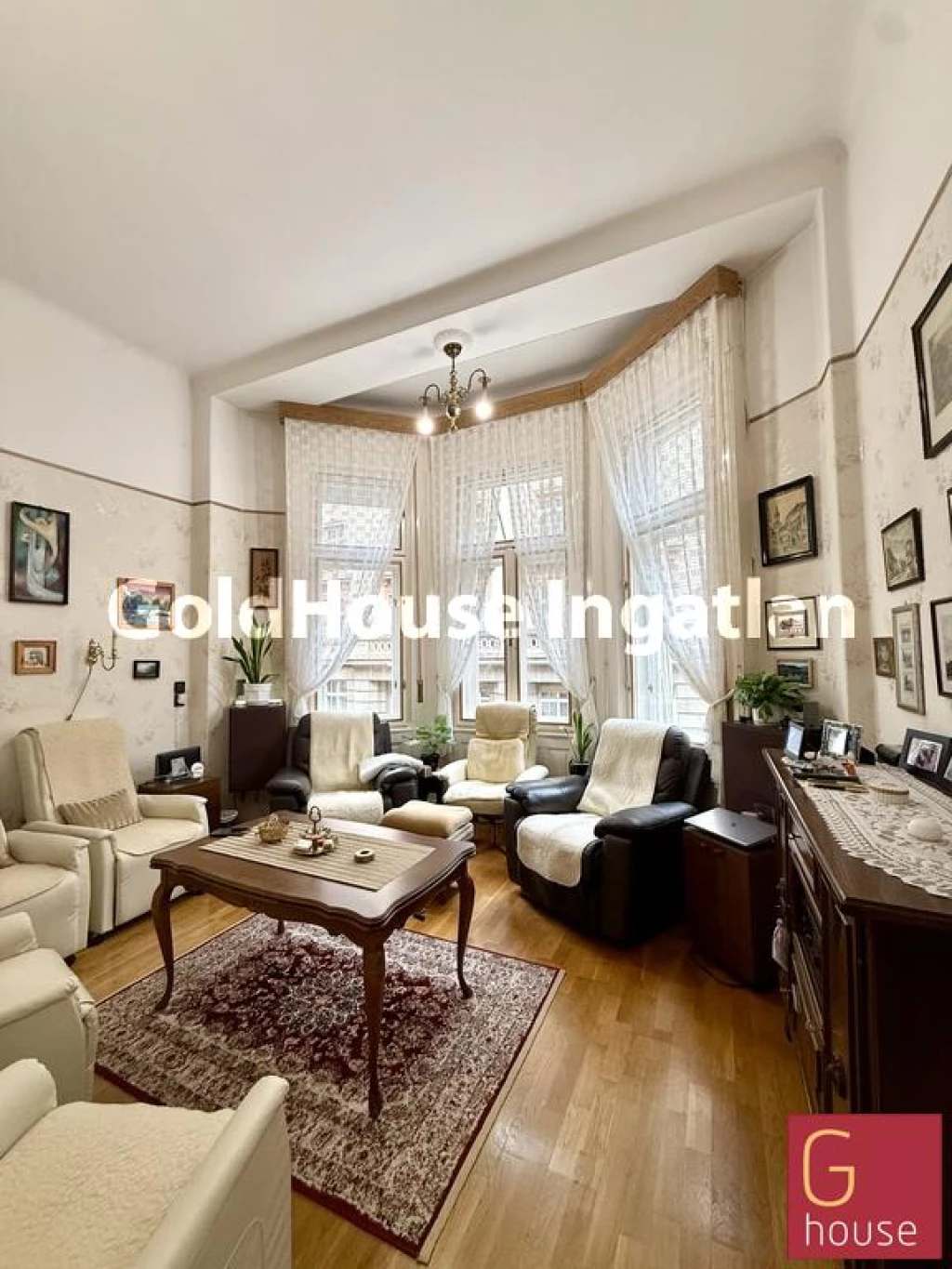 114 négyzetméteres, 4 szobás, 1 félszobás, felújított, utcai, eladó lakás