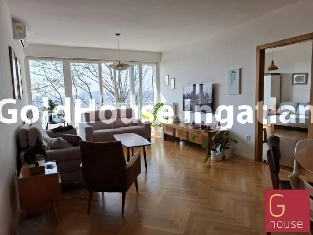 147 négyzetméteres, 6 szobás, jó állapotú, pincés, panorámás, kiadó lakás