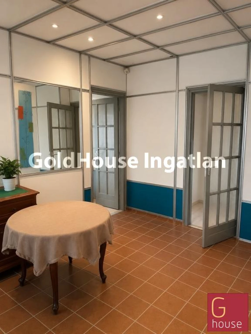 68 négyzetméteres, felújítandó, eladó üzlethelyiség