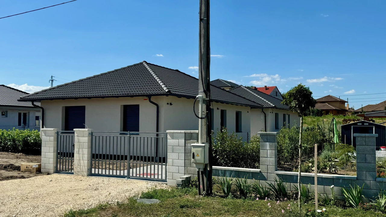 For sale semi-detached house, Székesfehérvár