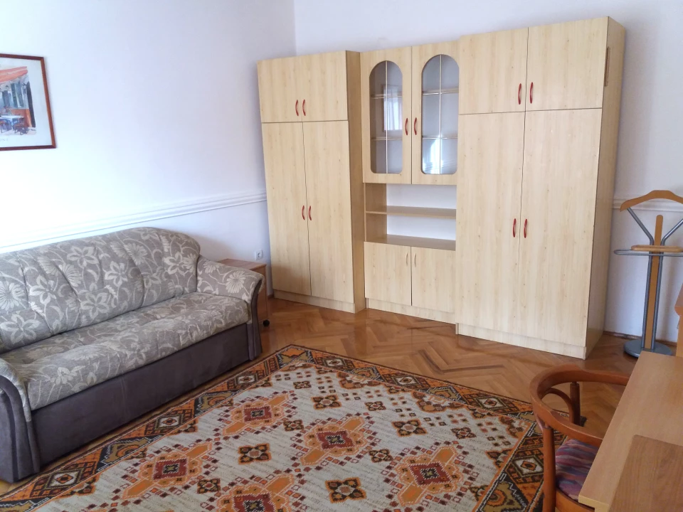 Eladó téglalakás, Székesfehérvár