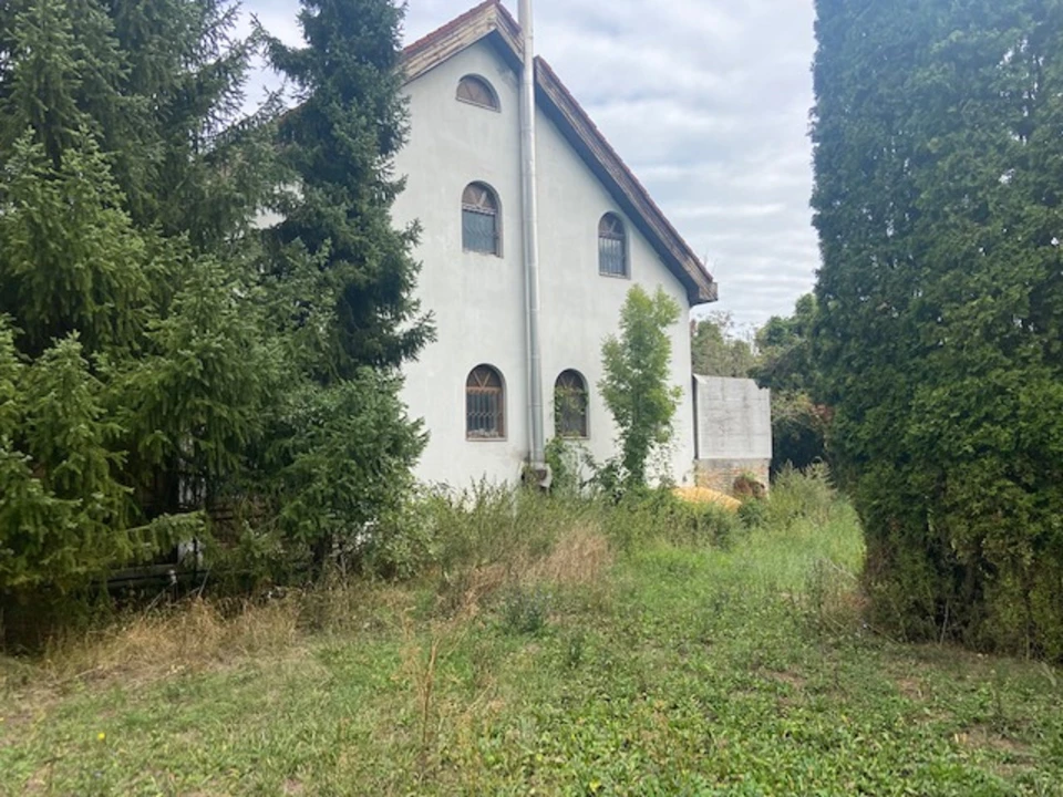 Eladó hotel, panzió, Márkó