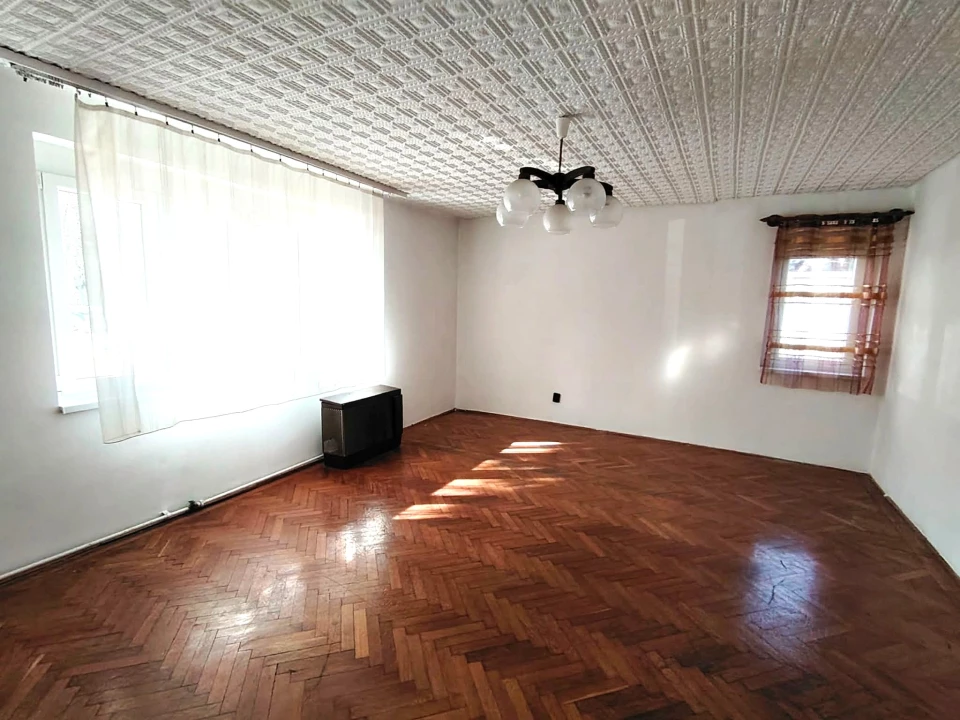 For sale brick flat, Székesfehérvár