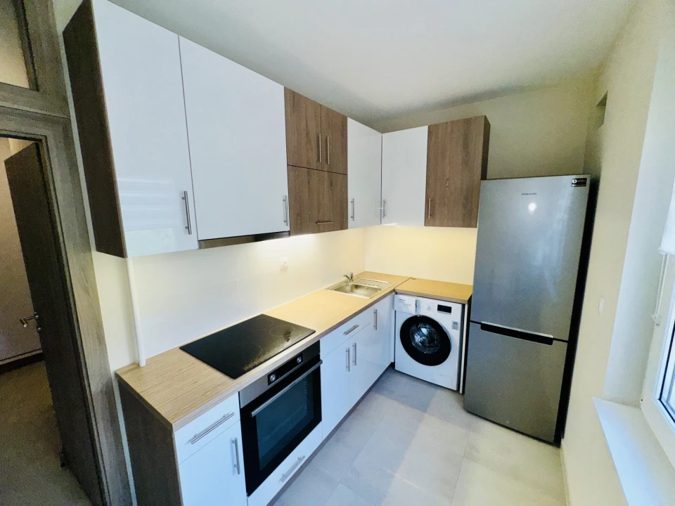 c3-2-name c2-20-name, Székesfehérvár