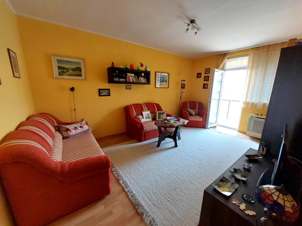 c3-1-name c2-19-name, Székesfehérvár