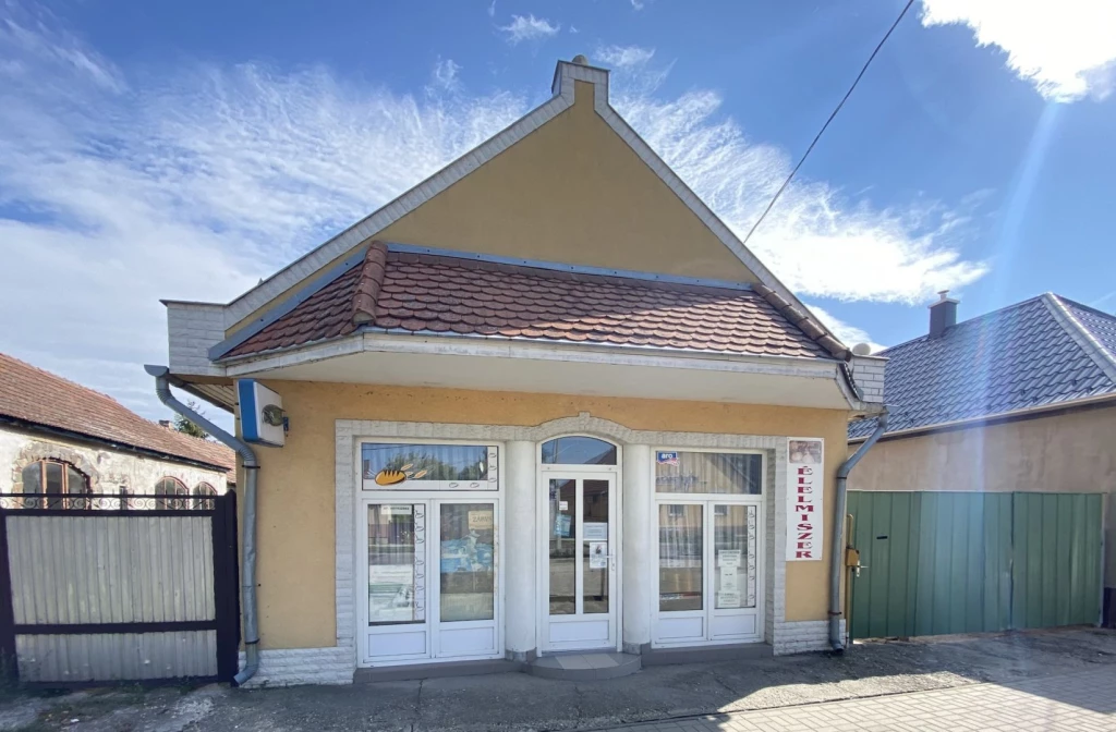 Eladó 110 m2 ipari, keresk. épület, Tatárszentgyörgy