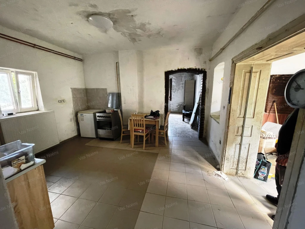 Eladó családi ház, Galambok