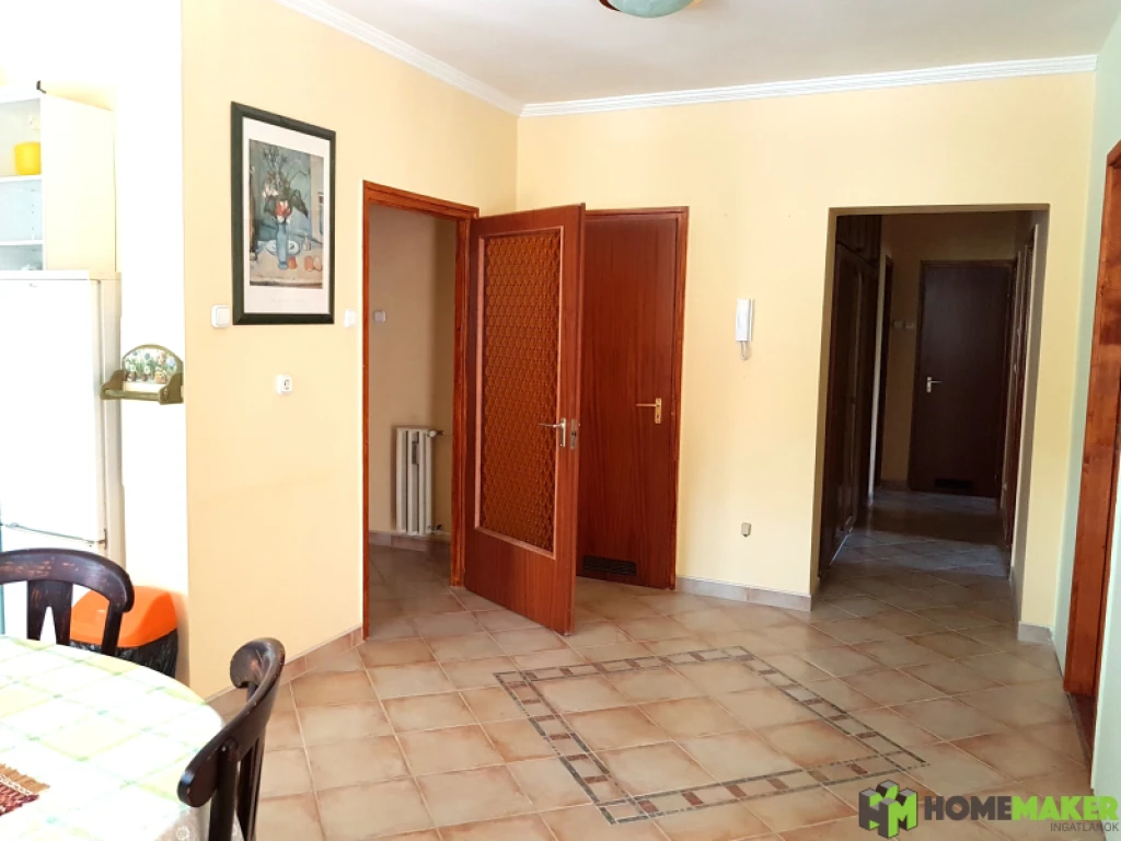 c3-1-name c2-19-name, Szeged, Szeged Belváros, Bertalan hídnál