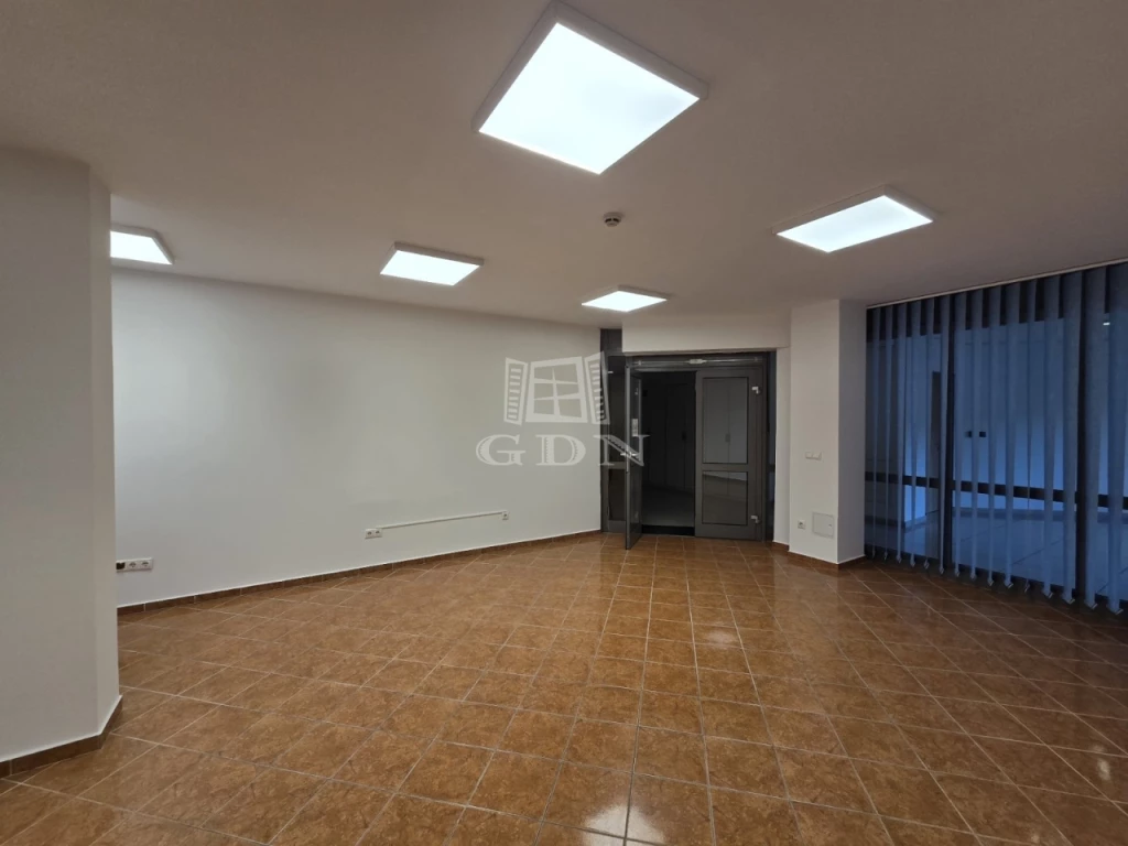 For rent store, Zalaegerszeg, Belváros, Üzlethelyiség kiadó a belvárosban!