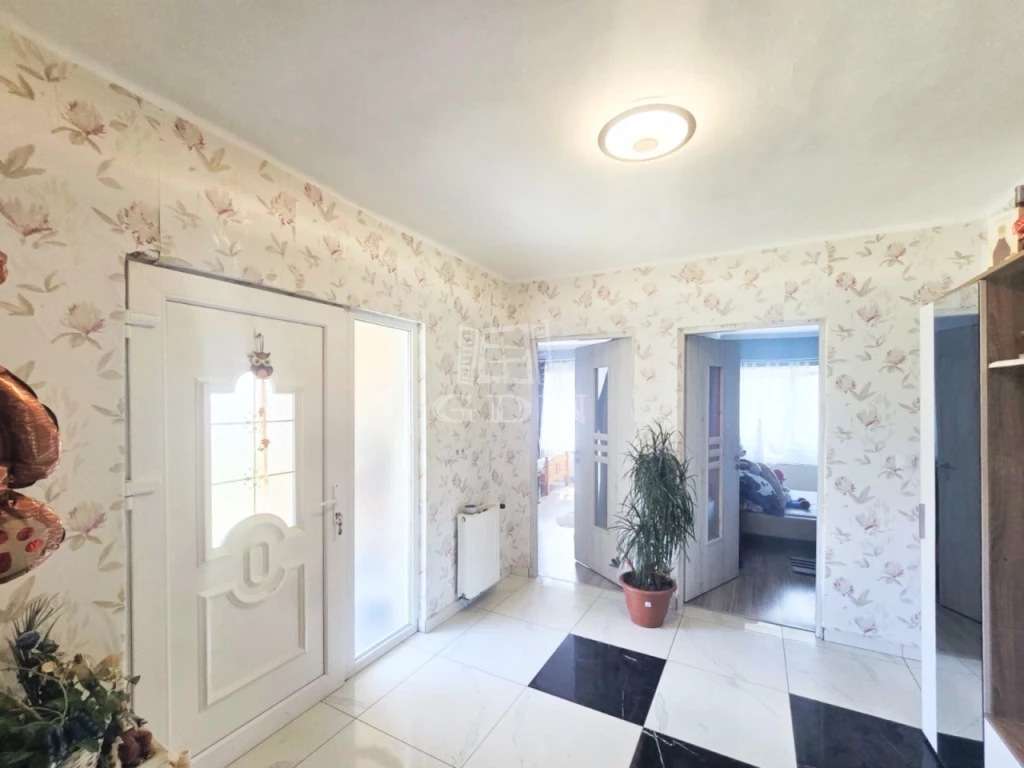 Eladó családi ház, Baktüttös, 3 szoba, nagy terület, melléképület