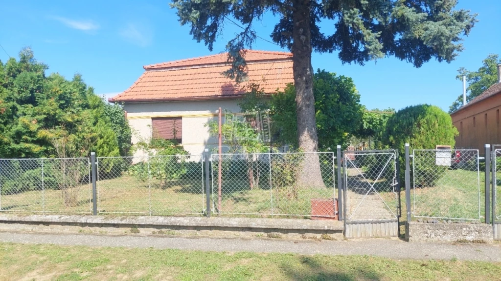 Eladó családi ház, Kilimán, Új tetővel, tégla ház eladó!