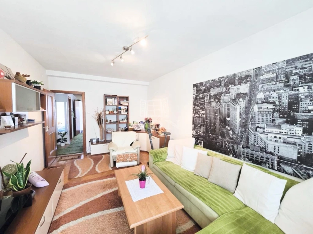 Eladó téglalakás, Lenti, !Belső 2 szintes lakás 5 szobával!