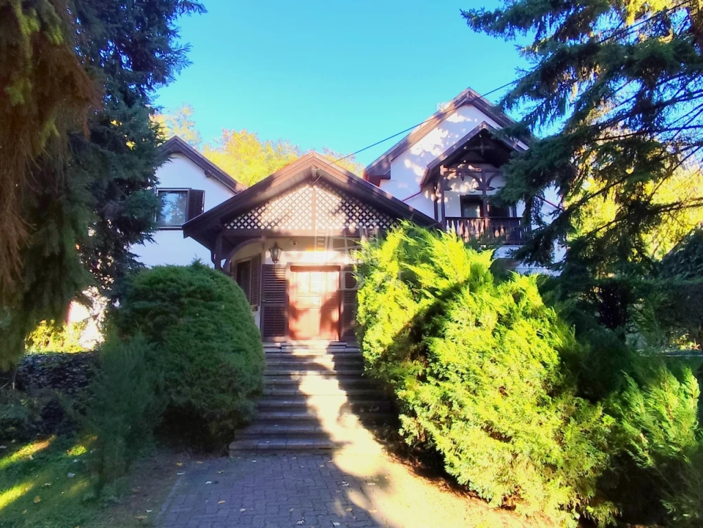 Eladó családi ház, Eger, Szépasszonyvölgy, Ház panorámával, nagy telekkel!