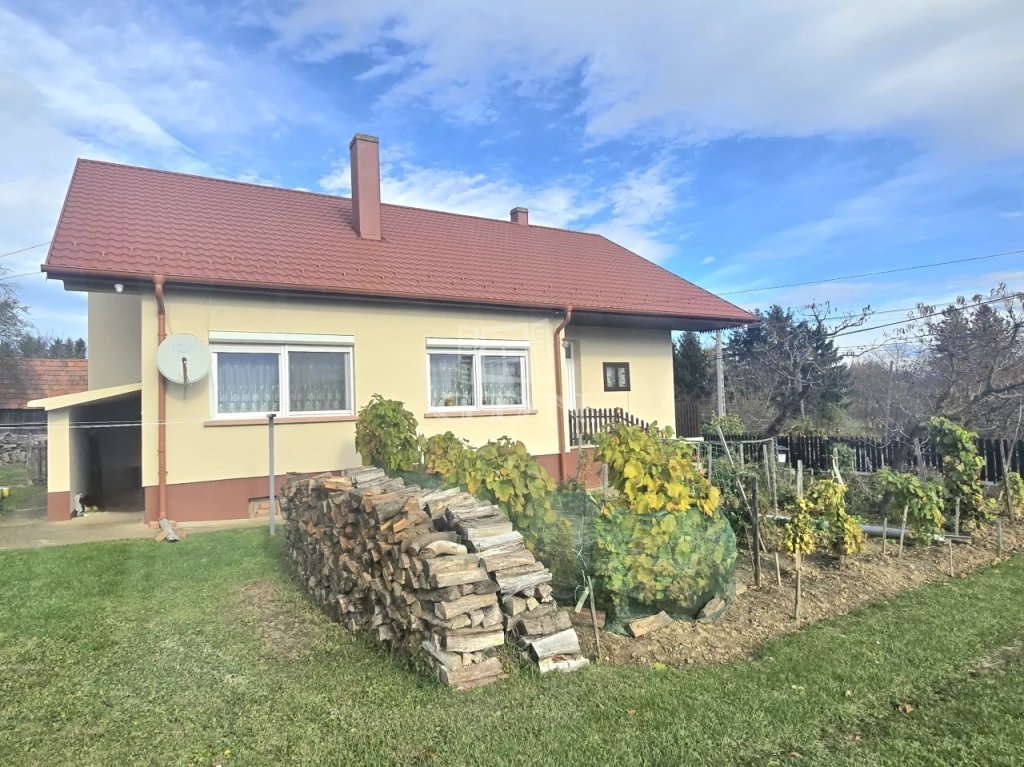 For sale house, Zalaegerszeg, Újhegy, Tégla ház, felújított tető!